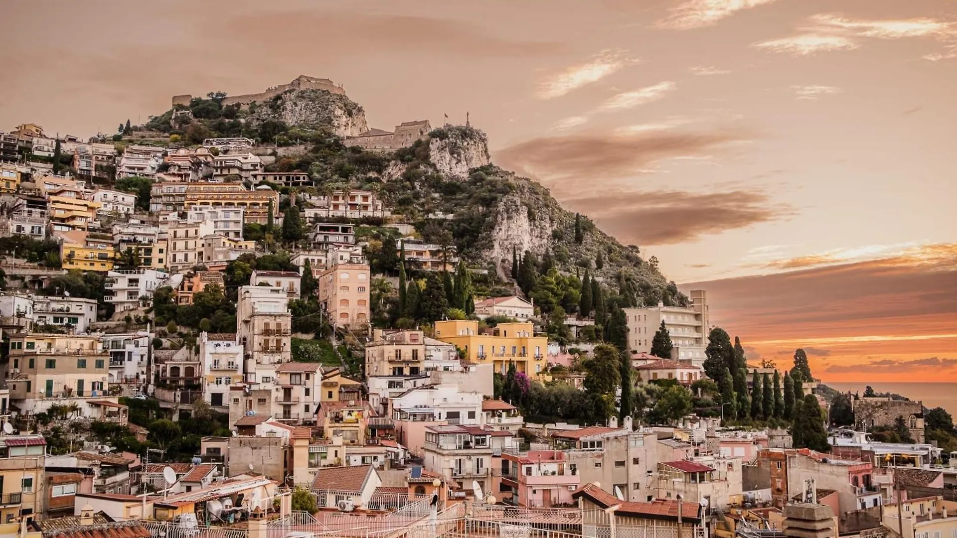 Suitelina Giardini Naxos 0*,